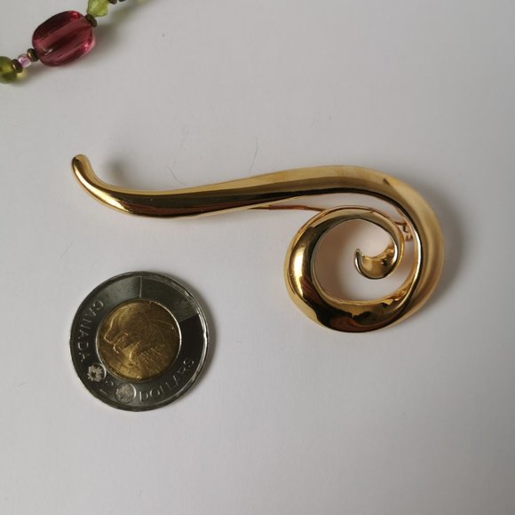 Vintage Classic Gold Tone Swirl Brooch - Picture 4 of 6
